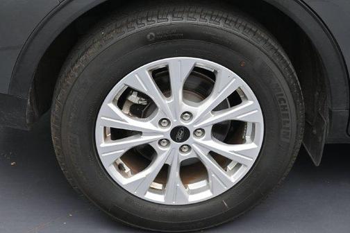 Gray Metallic 2025 Ford Escape Active