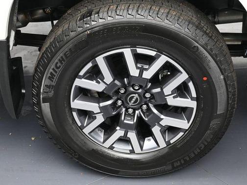 Glacier White 2026 Nissan Frontier SV