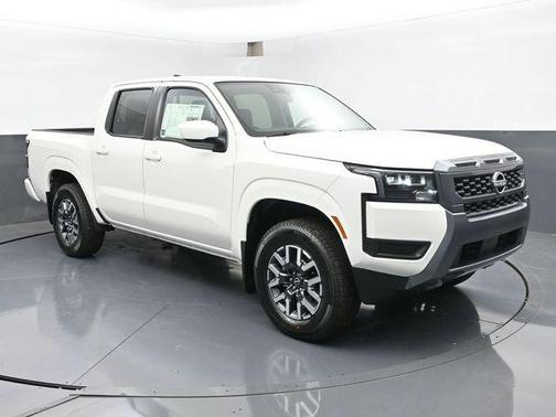 Glacier White 2026 Nissan Frontier SV