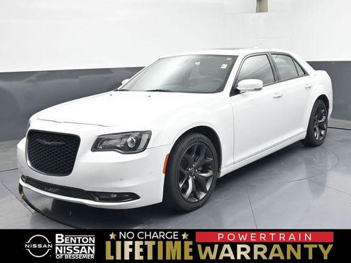 Bright White Clearcoat 2023 Chrysler 300 S