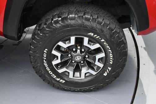 Barcelona Red Metallic 2022 Toyota Tacoma TRD Off Road