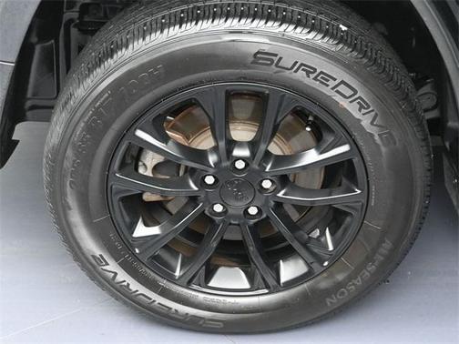 2023 Jeep Cherokee Altitude