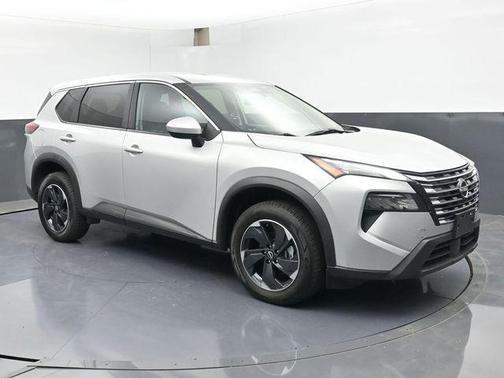 Brilliant Silver Metallic 2024 Nissan Rogue SV