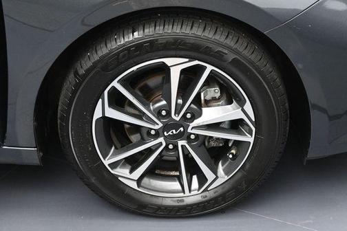 Gravity Gray 2024 Kia Forte LXS