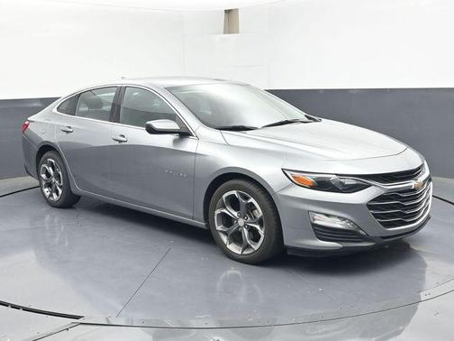 Sterling Gray Metallic 2024 Chevrolet Malibu FWD 1LT