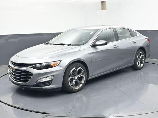 Sterling Gray Metallic 2024 Chevrolet Malibu FWD 1LT