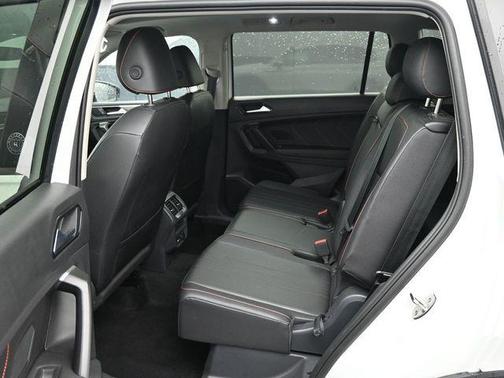 2024 Volkswagen Tiguan 2.0T Wolfsburg Edition