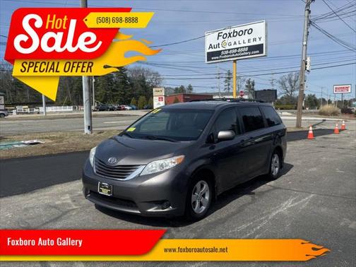 2017 Toyota Sienna LE