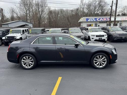 2015 Chrysler 300 Limited
