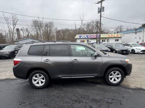 2010 Toyota Highlander SE