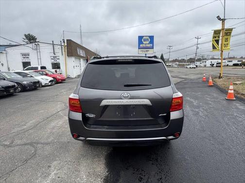 2010 Toyota Highlander SE