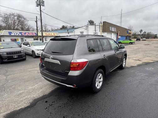 2010 Toyota Highlander SE