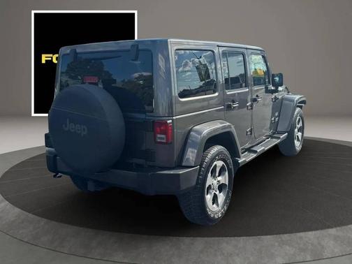 2016 Jeep Wrangler Unlimited Sahara