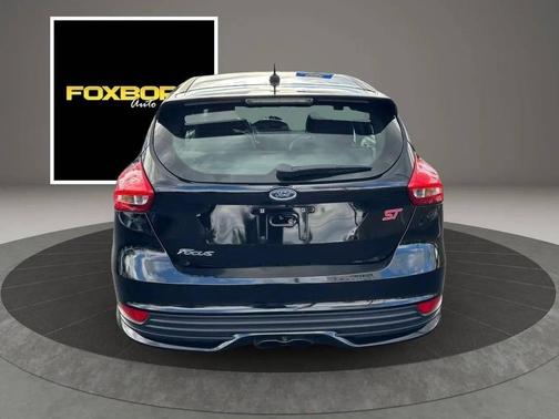 2018 Ford Focus ST Base