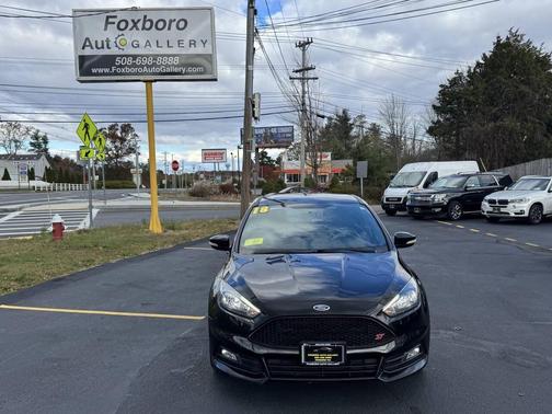 2018 Ford Focus ST Base
