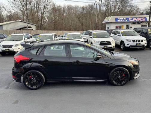 2018 Ford Focus ST Base