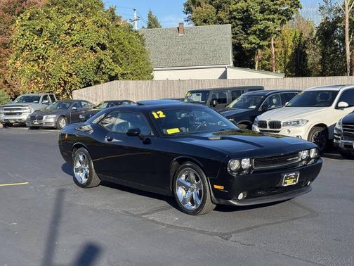 2012 Dodge Challenger SXT