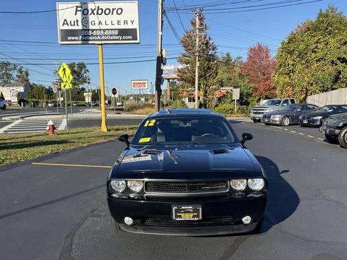 2012 Dodge Challenger SXT