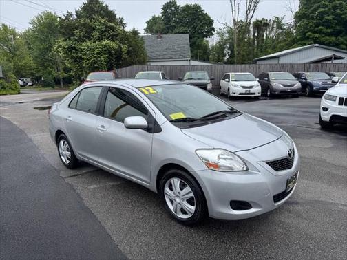 2012 Toyota Yaris LE
