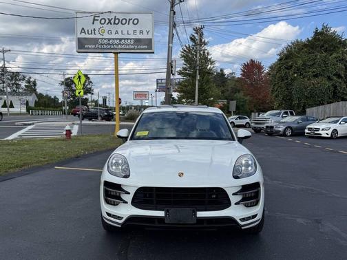 2015 Porsche Macan Turbo