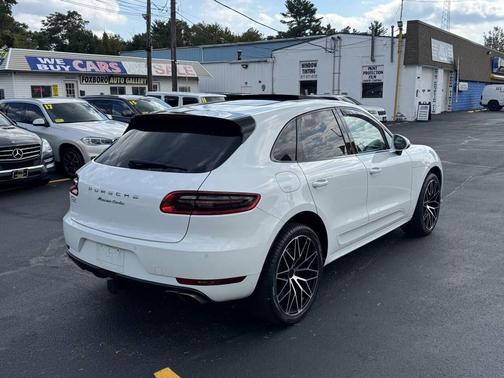 2015 Porsche Macan Turbo