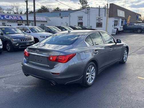 2015 INFINITI Q50 Premium