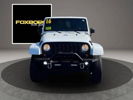 2016 Jeep Wrangler Unlimited Sahara