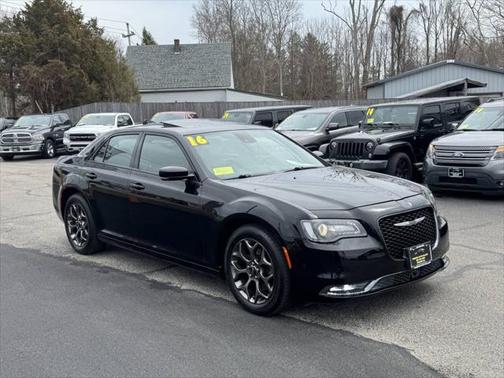 2016 Chrysler 300 S