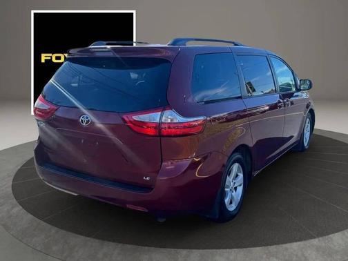 2015 Toyota Sienna LE
