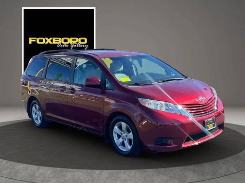 2015 Toyota Sienna LE