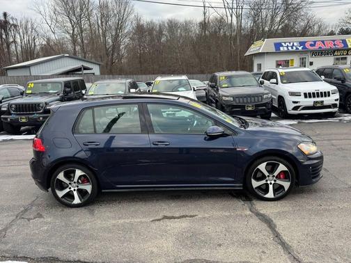 2016 Volkswagen Golf GTI 2.0T SE 4-Door