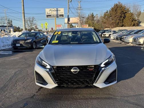 2024 Nissan Altima SR FWD