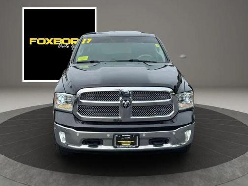 Brilliant Black Crystal Pearlcoat 2017 RAM 1500 Longhorn