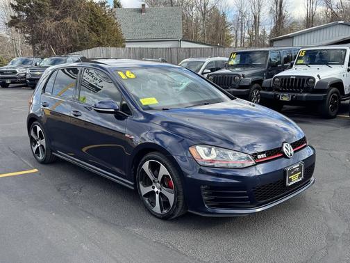 2016 Volkswagen Golf GTI 2.0T SE 4-Door