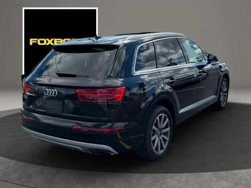 2019 Audi Q7 55 Premium Plus