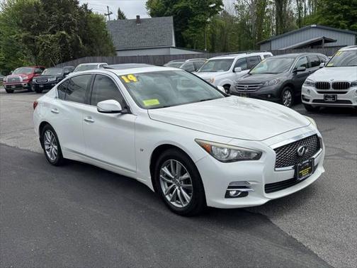 2014 INFINITI Q50 Premium