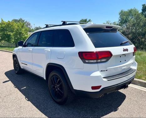 Bright White 2017 Jeep Grand Cherokee Trailhawk