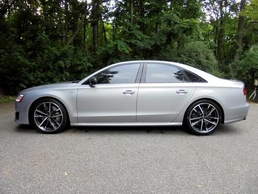 2017 Audi S8 4.0T Plus