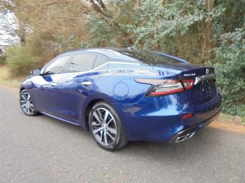 2022 Nissan Maxima SV Xtronic CVT