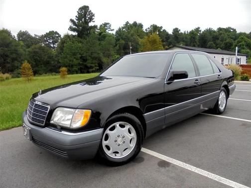 1995 Mercedes-Benz S-Class S420V 4D Sedan