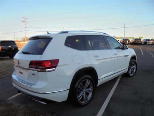 2019 Volkswagen Atlas 3.6L SE w/Technology R-Line