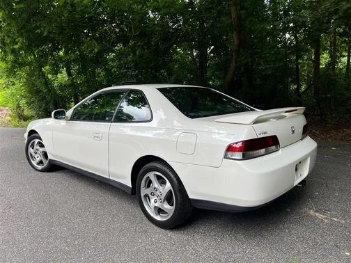Premium White Pearl 2001 Honda Prelude 2dr Cpe Manual