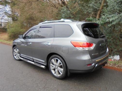 2016 Nissan Pathfinder Platinum