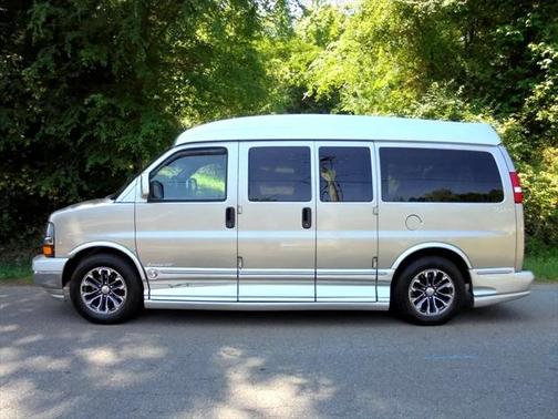 2004 Chevrolet Express 1500 Base