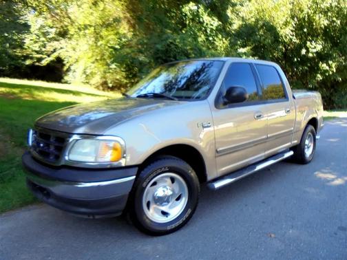 2003 Ford F-150 XLT SuperCrew
