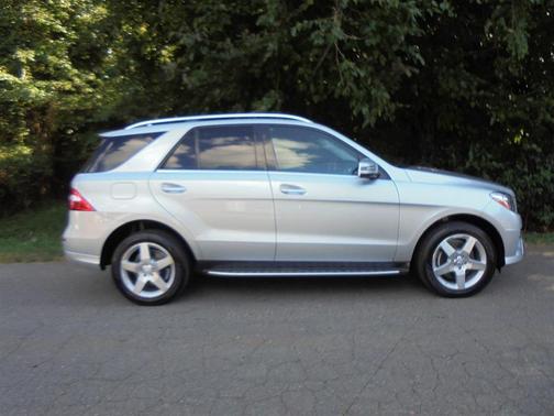 2015 Mercedes-Benz M-Class 4MATIC