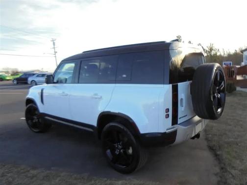 2022 Land Rover Defender 110 S