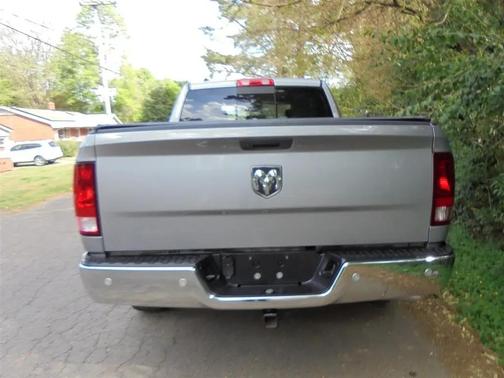 Billet Silver Metallic Clearcoat 2020 RAM 1500 Classic SLT