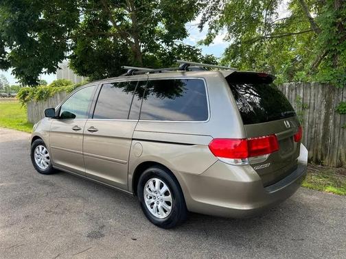 Gold 2010 Honda Odyssey EX-L
