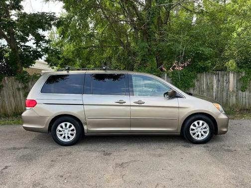 Gold 2010 Honda Odyssey EX-L